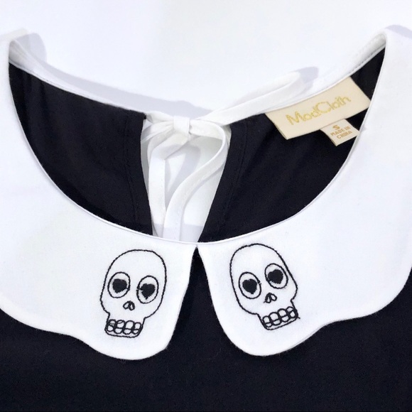 Modcloth Black White Embroidered Halloween Skull Collar Sleeveless Blouse Top S - Picture 7 of 7